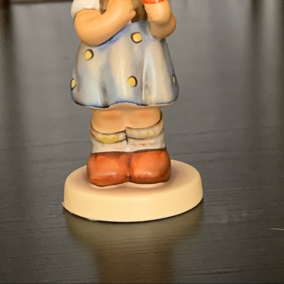 Love Petals - Hummel Figurine #804 TMK8 - Picture 4 of 13